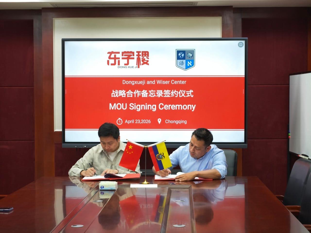 Firma del acuerdo de cooperación entre Wiser Center y su socio educativo en China